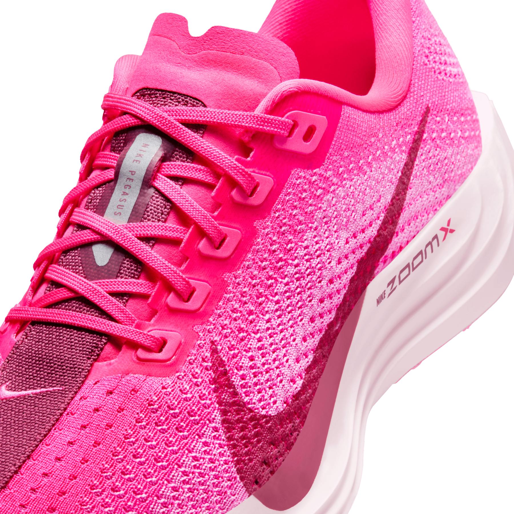 nike hyper pink