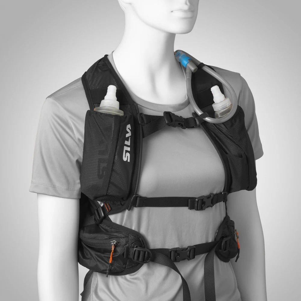 Silva Strive Mountain Pack 23+3L Rucksack - Wasserfest, Mit Embrace Tragesystem, Für Bergabenteuer