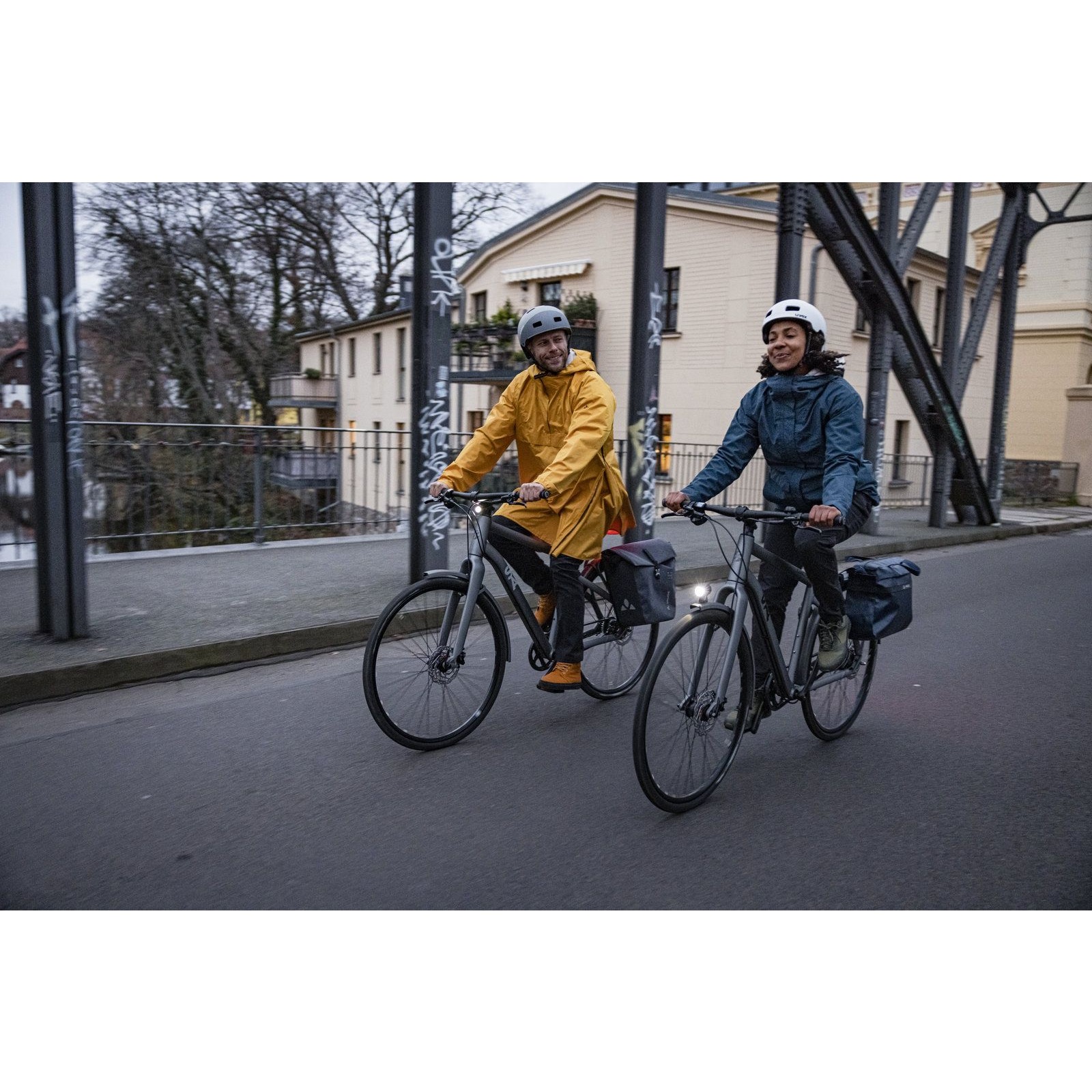 Pantalon de pluie vélo femme avec surchaussures Comyou Vaude