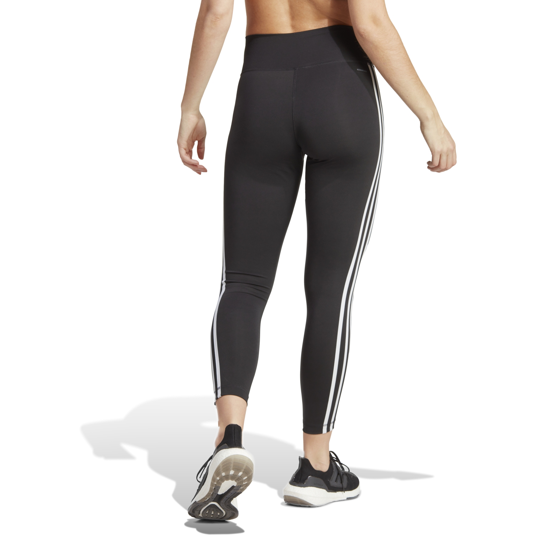 https://images.bike24.com/i/mb/e4/b9/6d/adidas-womens-train-essentials-3-stripes-high-waisted-7-8-leggings-black-ht5438---1-1370801.jpg