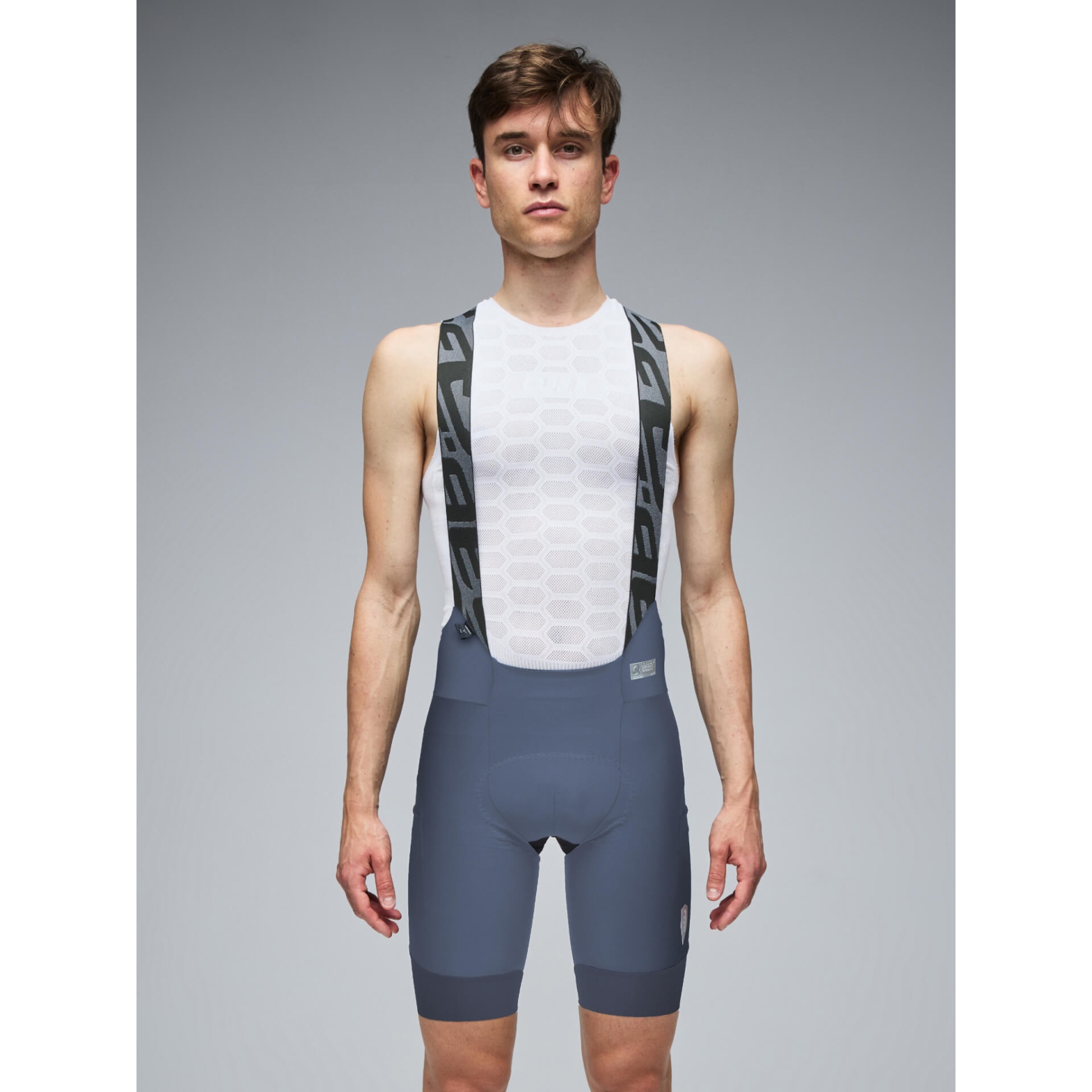 Q36.5 Gregarius Pro Bib Shorts Men - gravel grey | BIKE24