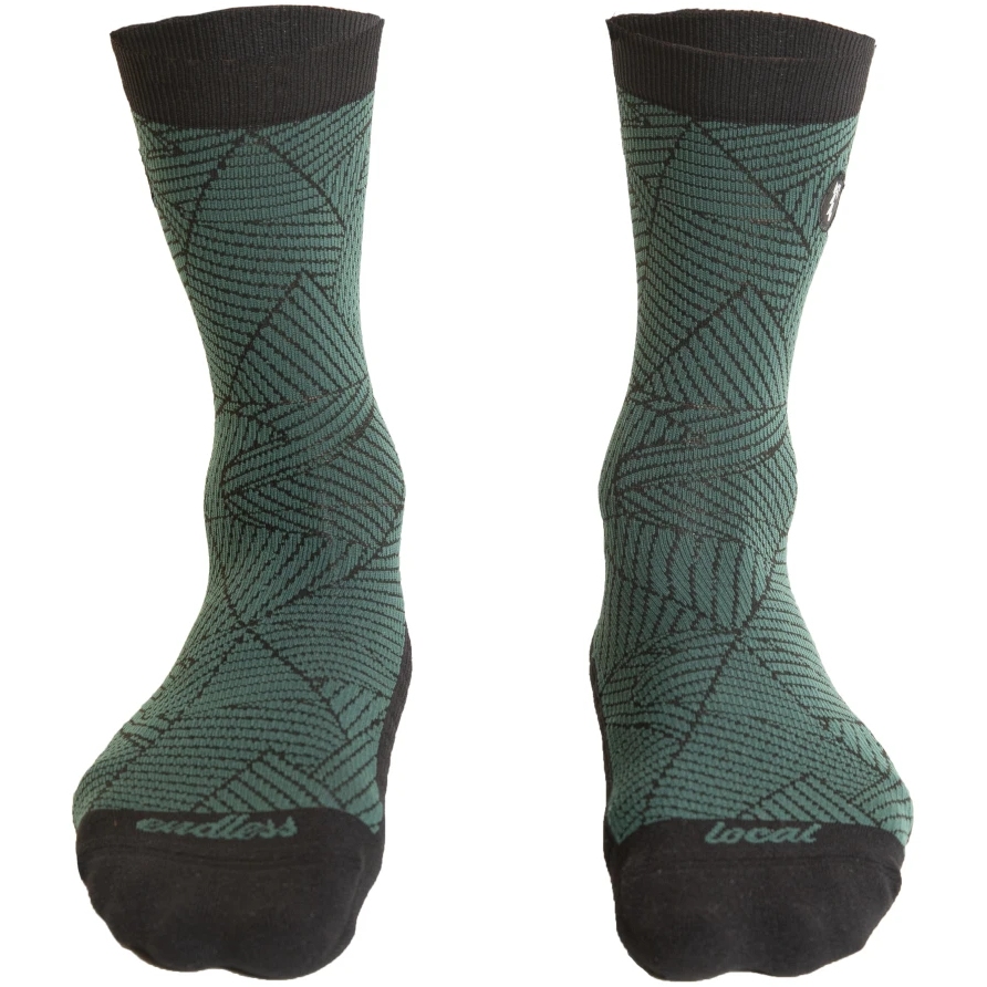 Productfoto van endless local Mountain Socks - black/green