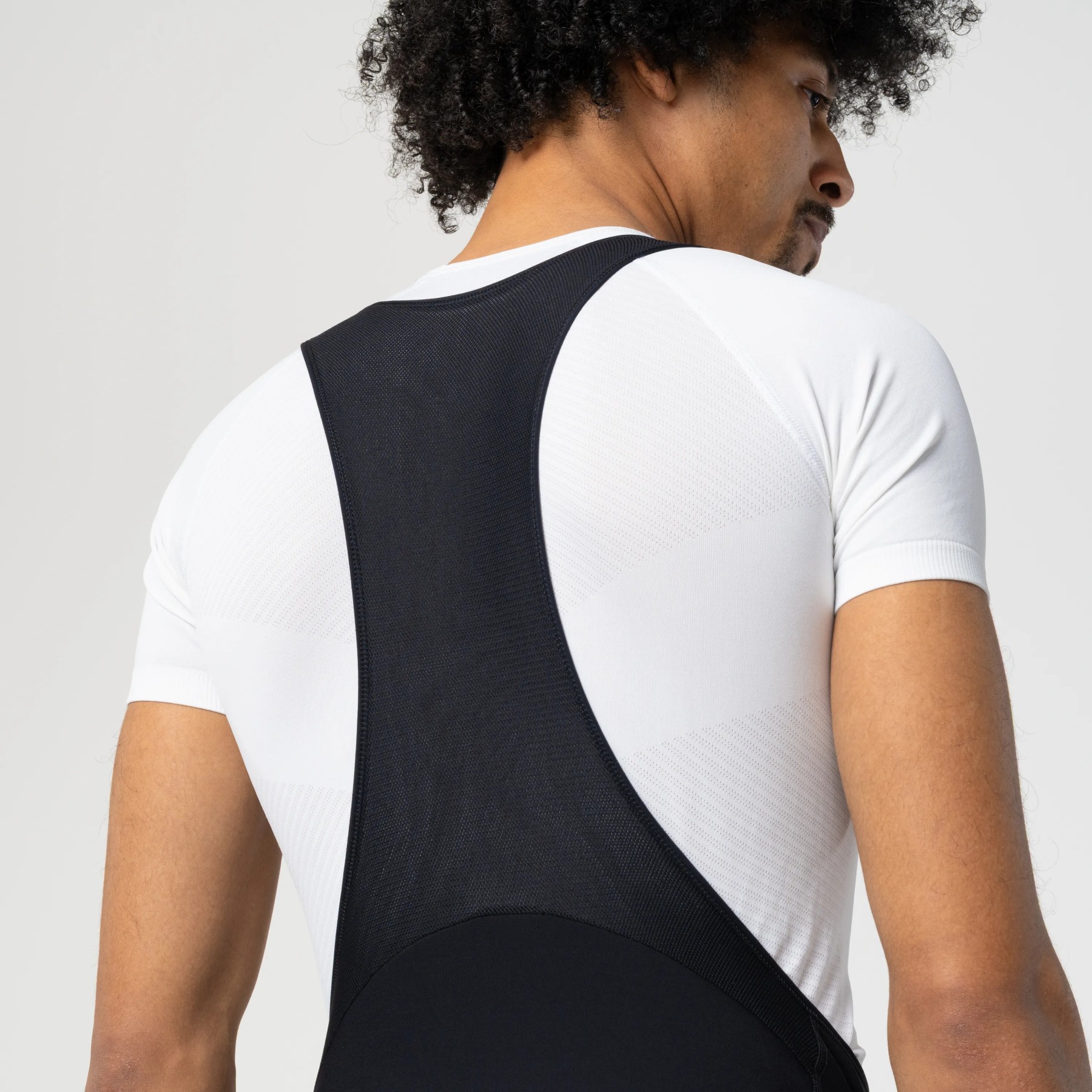 AGU Essential Bibtights Men - black | BIKE24