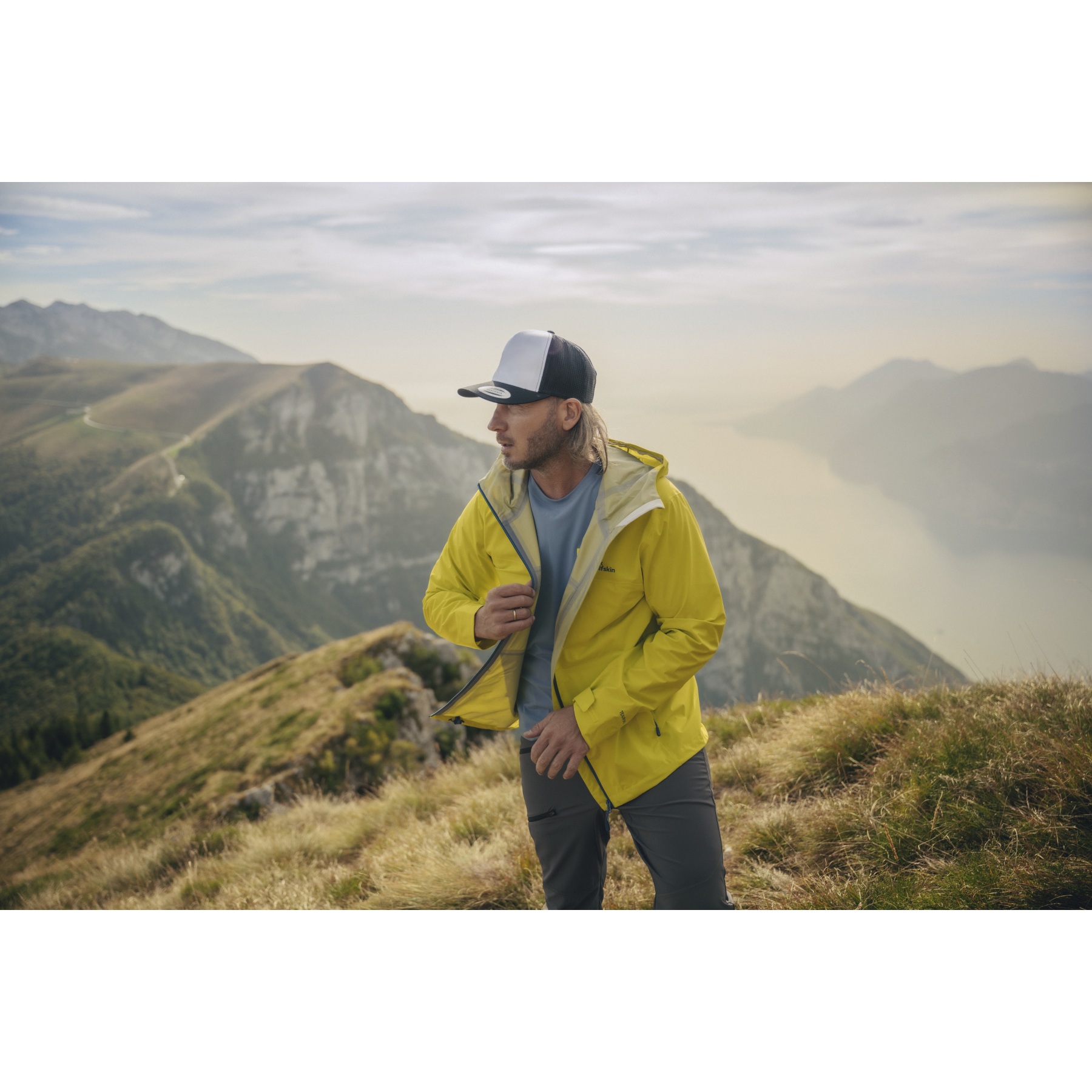 Jack Wolfskin　定価三万円の品 Jack Wolfskin 定価三万円の品
