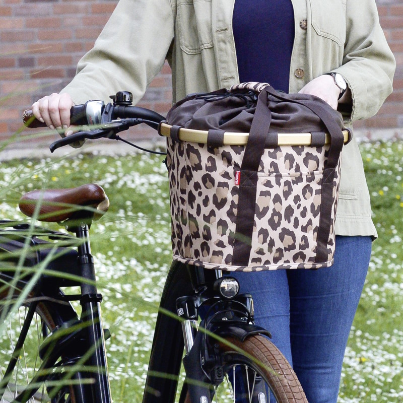 sena fahrradhelm r1 Mesh Intercom™ kommt mit dem EVO aufs Rad. Kommunizieren Sie mit unbegrenzt vielen Fahrern, streamen Sie Musik und erhöhen Sie die Sicherheit mit einem eingebauten Rücklicht. – SENA Europe GmbH Variante:SL F Classic (Kabelfernbedienung 71cm) So lernen Kinder Fahrrad The Sena R1 EVO Category:City Urban Citybike_16 kg