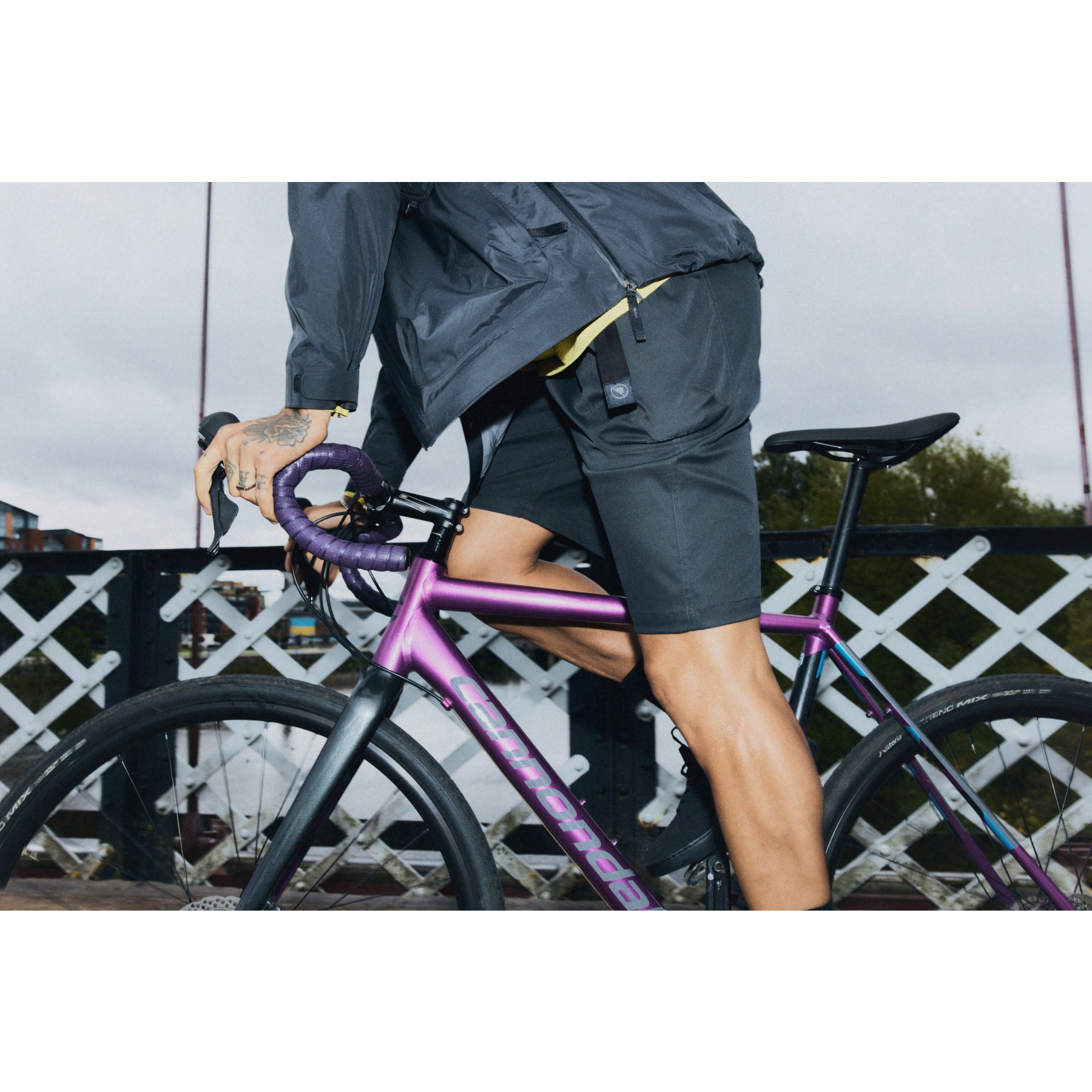 Endura Corner Jacke Unisex schwarz BIKE24