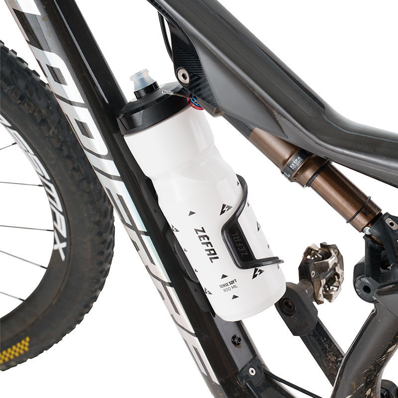 Porte-bidon Carbone ZEFAL Pulse L2 – Ultra-léger 18g, Robuste, Design Ouvert, Fabriqué En France