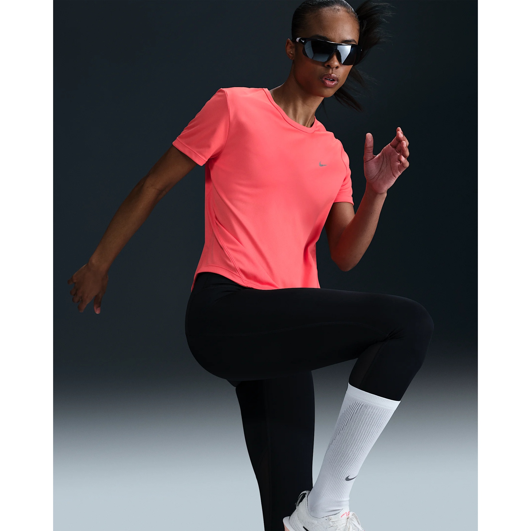 売れ筋商品|||ナイキ Tシャツ レディース トップス TEMPO TOP - Sports T-shirt - magic ember/reflective silver Nike Tempo Dri-FIT Short Sleeve Top Women - magic ember