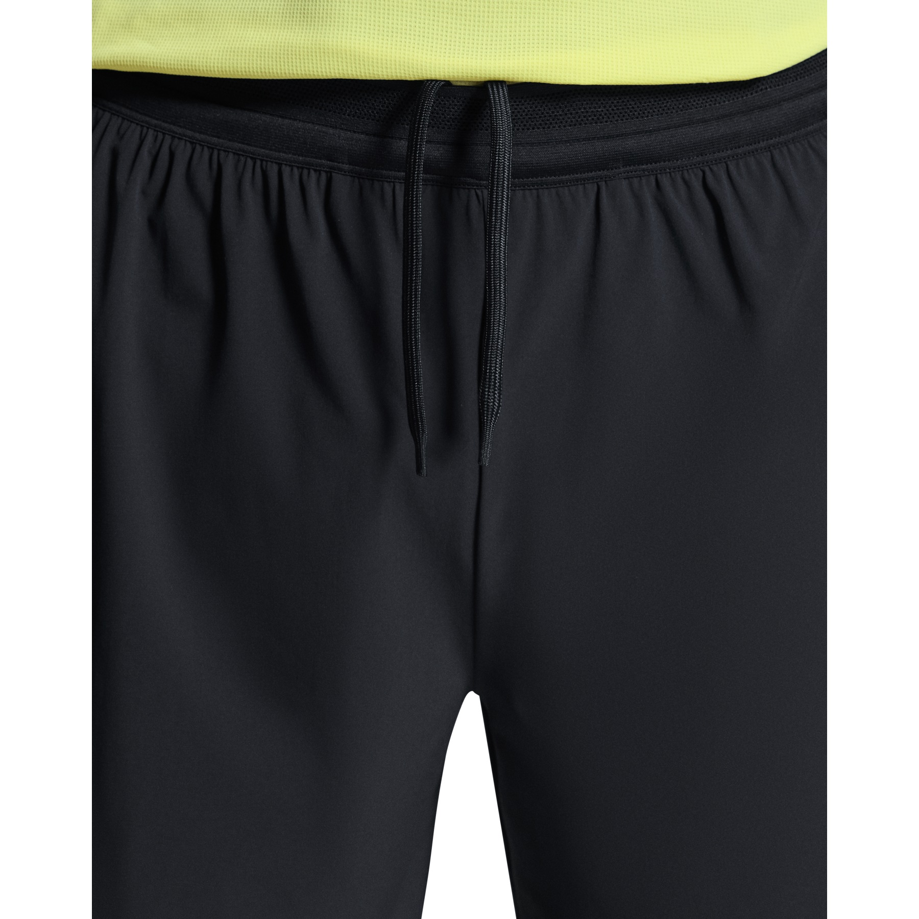 On Men’s 5” Performance 1/2 Shorts S On 5