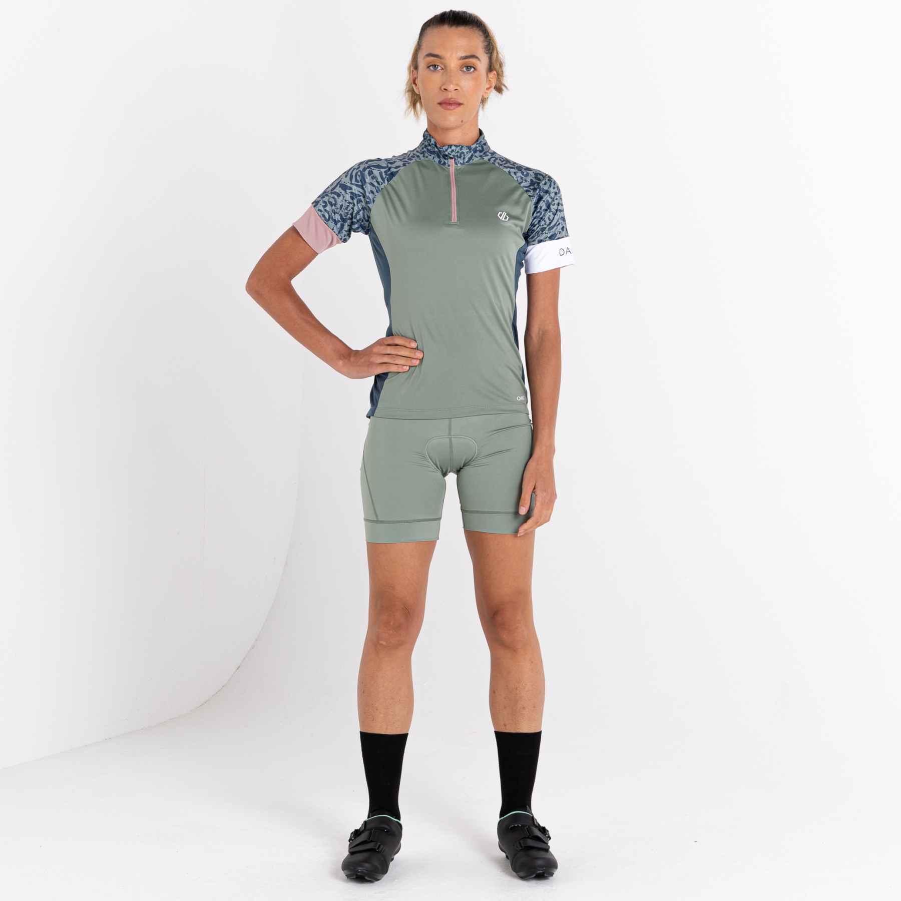 Dare 2b Short Cycliste Habit Femme HUG Lilypad Green BIKE24