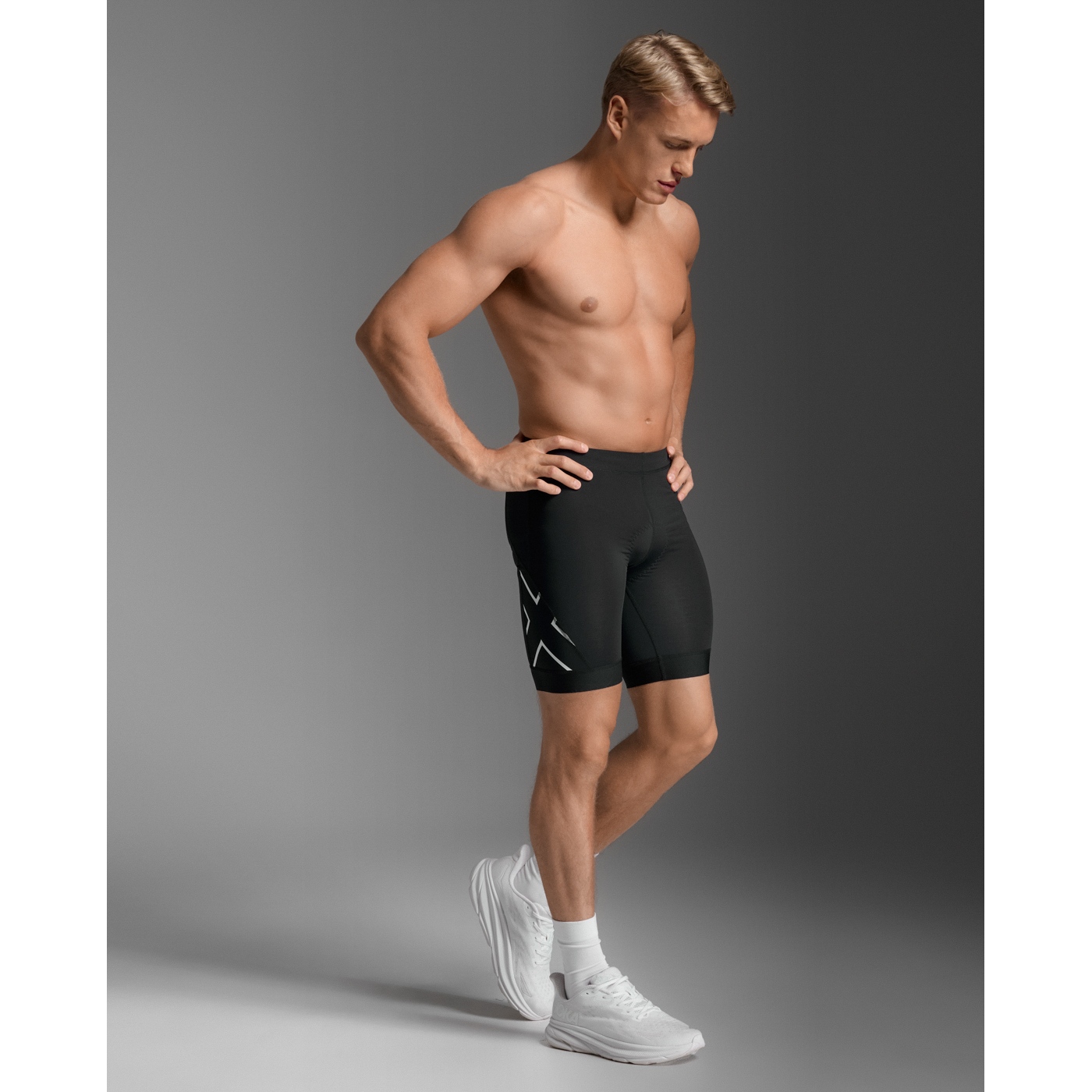 か*。様 2XU Core Tri 8inch Shorts（Sサイズ） 2XU Core Triathlon 8