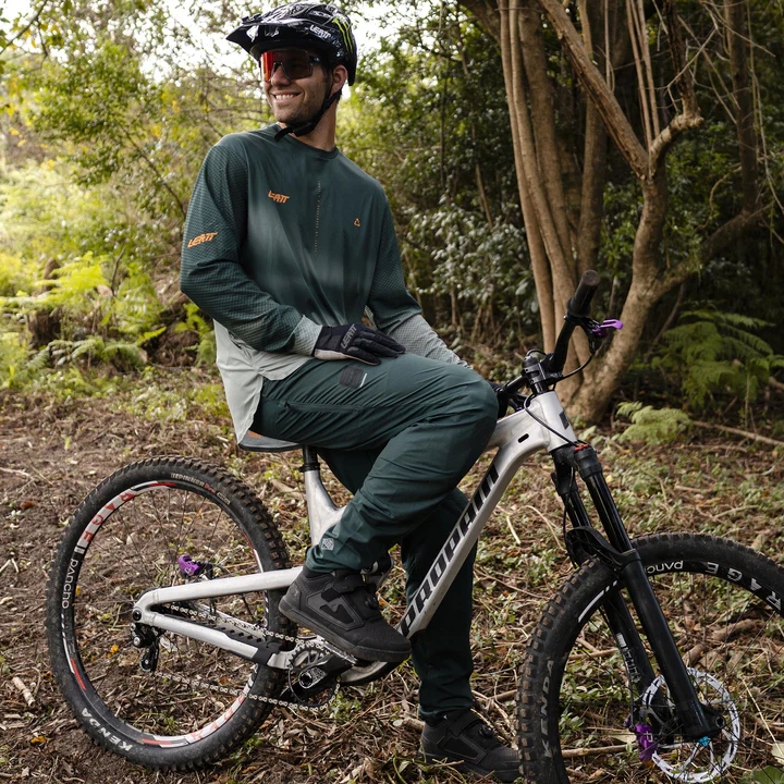 orbea mountainbike Orbea Alma M-PRO 2026 Seaweed Carbon View Matt-Gloss XL main image 1