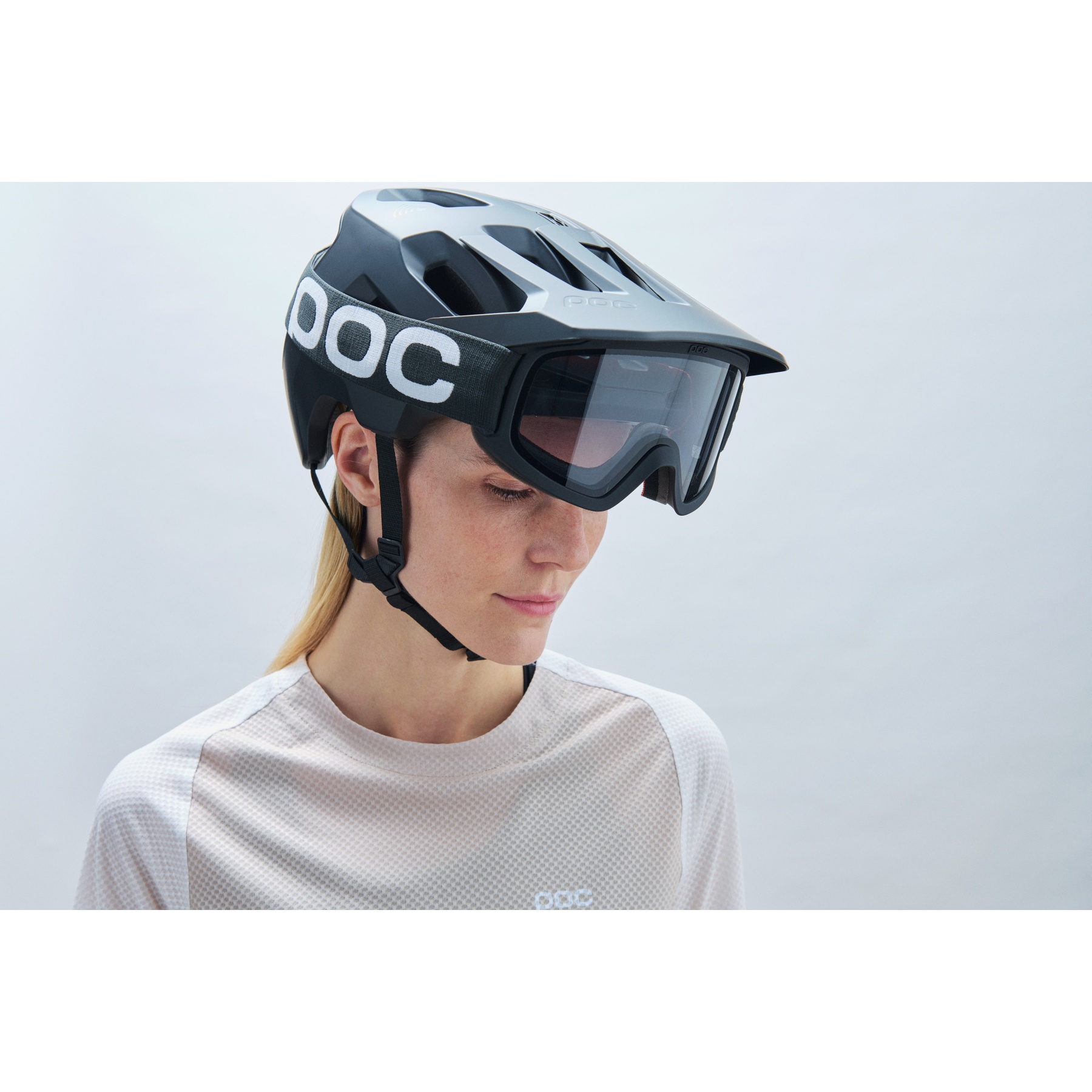 POC Kortal Race MIPS Helmet - 1037 Uranium Black Matt | BIKE24