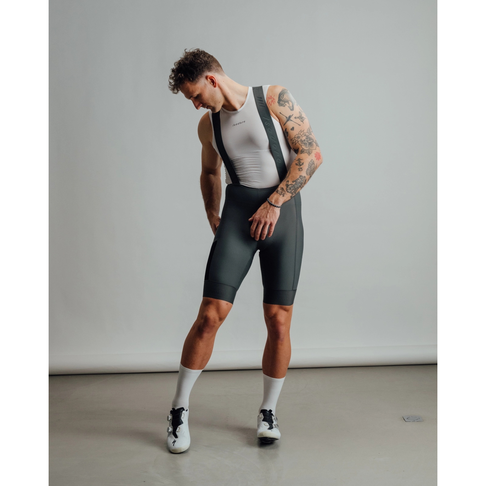 Isadore Signature Bib Shorts Men - Volcanic Ash | BIKE24