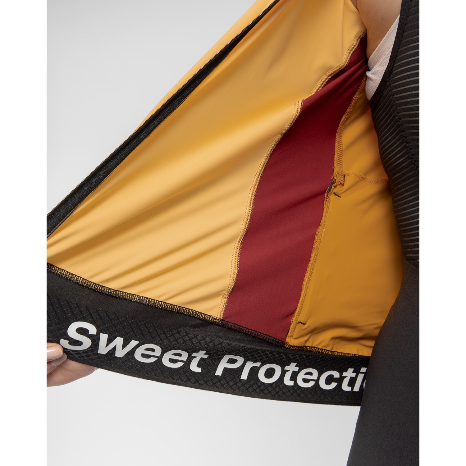 SWEET Protection Crossfire Short Sleeve Jersey Women - Corn | BIKE24