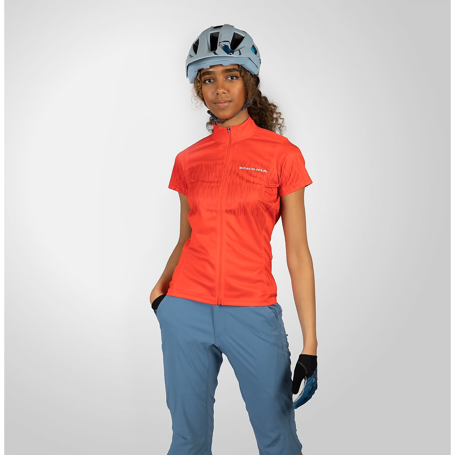 Endura Hummvee Lite 3 4 Shorts Women bluesteel BIKE24