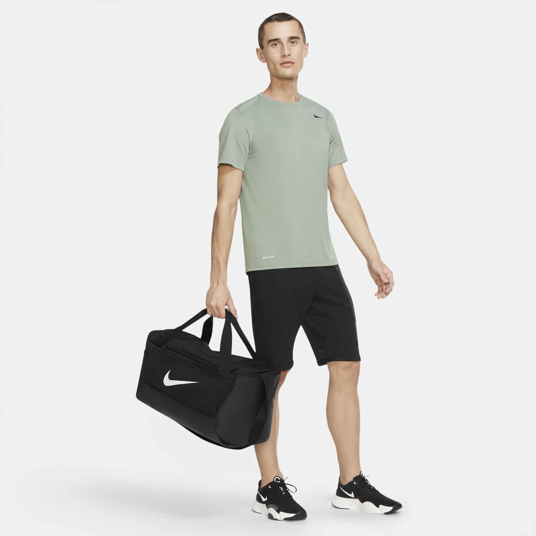 Nike Brasilia 9.5 Training Duffel Bag 41L (Small) - black/black/white  DM3976-010