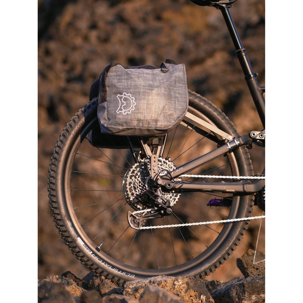 old-man-mountain-thru-axle-