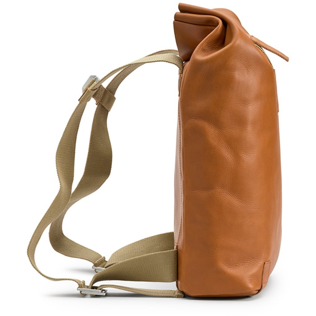 brooks england pickwick large leather backpack 26 L Cognac - The Pickwick Leather is a beautiful leather backpack made in the silhouette of our most iconic bag model Brooks England Pickwick Small Leather