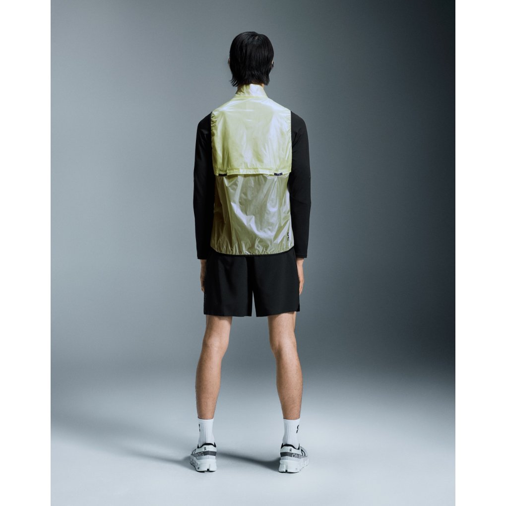 on-weather-vest-men-hay-4-