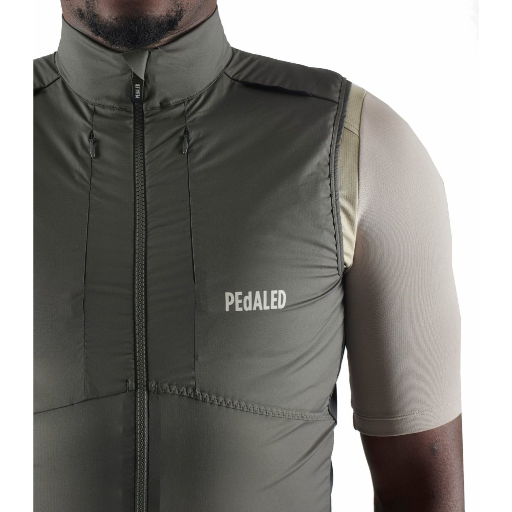 PEdALED Odyssey Alpha® Insulated Vest Men - Dark Grey | BIKE24