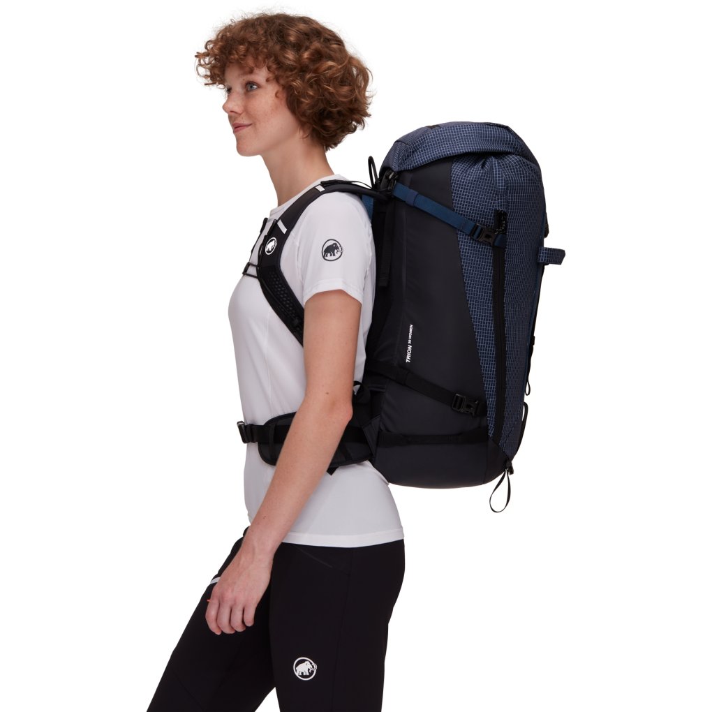 バッグ MAMMUT Trion 38 women marine-black Mammut Trion 38 Backpack Women - marine-black | BIKE24