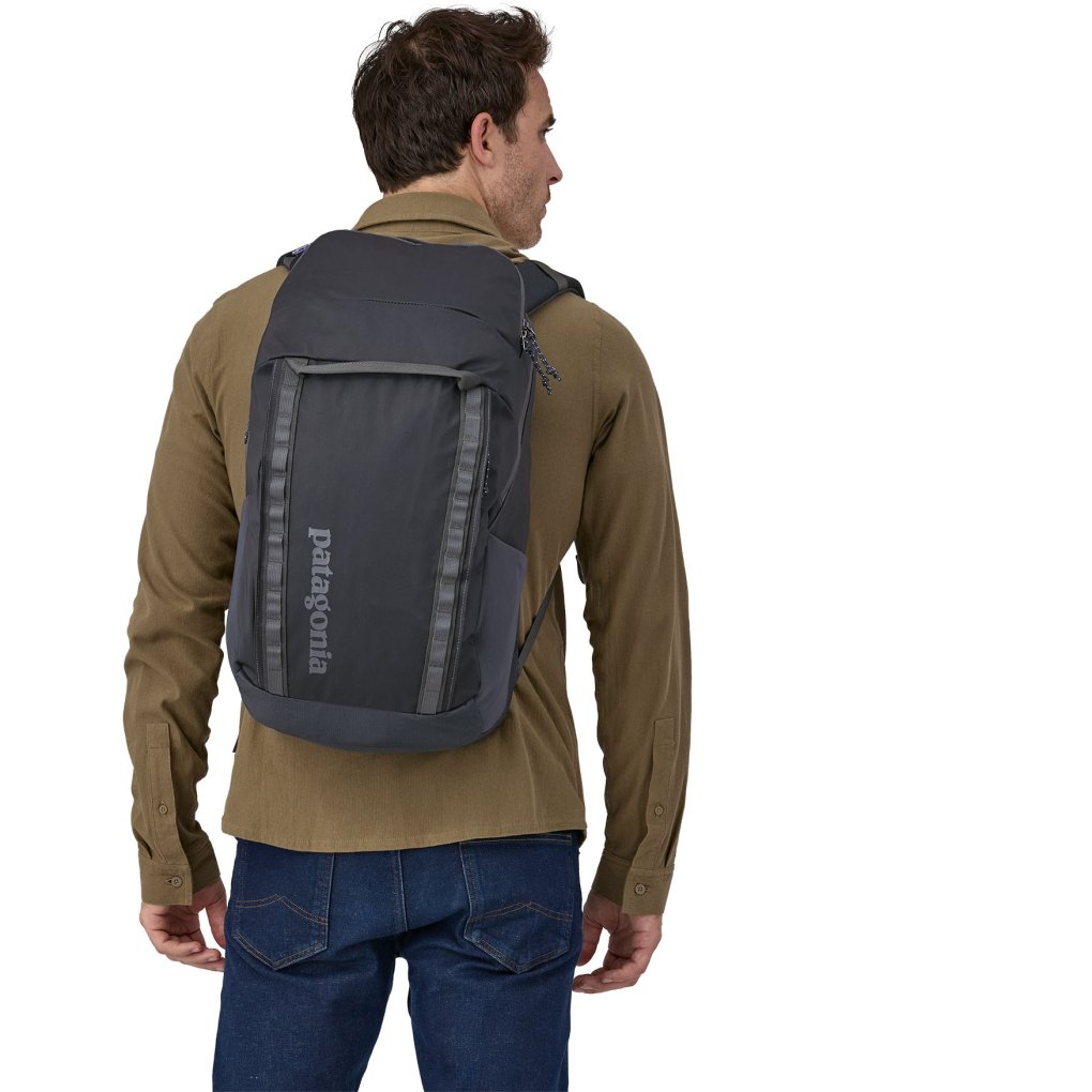 patagonia パタゴニア BLACK HOLE PACK 32L Amazon.co.jp: [パタゴニア] BLACK HOLE PACK 32L ブラック