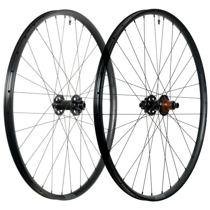 Stan's NoTubes Crest MK4 Jante 26 | 25mm - 28 Trou Stan's NoTubes Crest MK4 Jante 26 | 25mm - 28 Trou