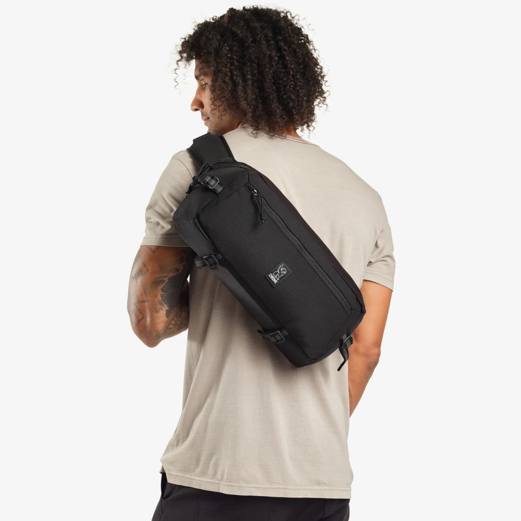 CHROME Kadet Sling Bag - 9L - Black | BIKE24