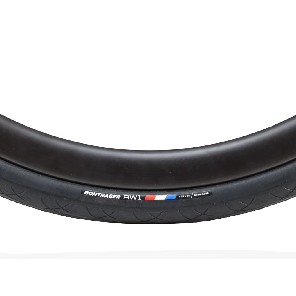 Bontrager AW1 Hard-Case Wire Bead Tire - 32-622 | black | BIKE24