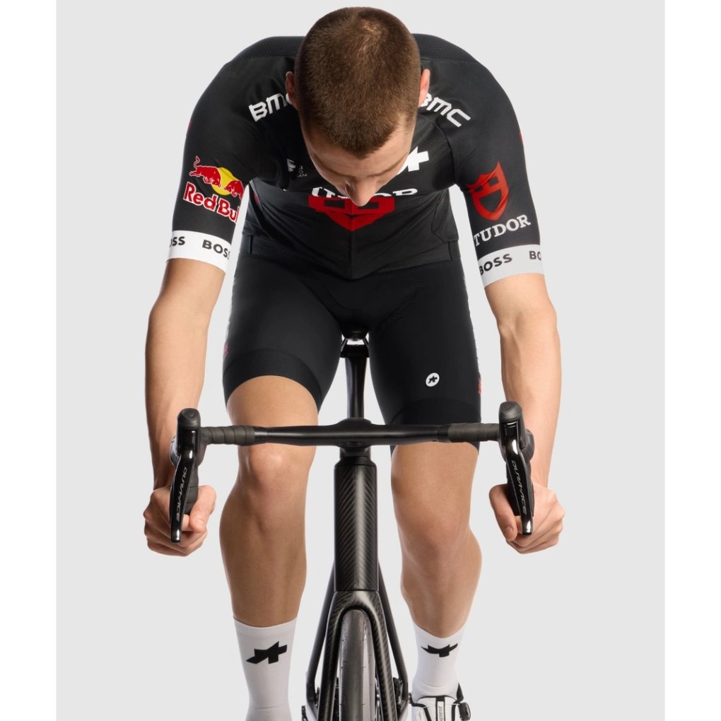assos-tudor-pro-cycling-team-