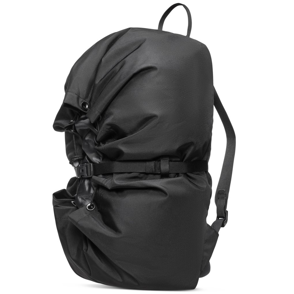 MAMMUT NEON CARGO 35l ブラックバックパック BLA.jpg