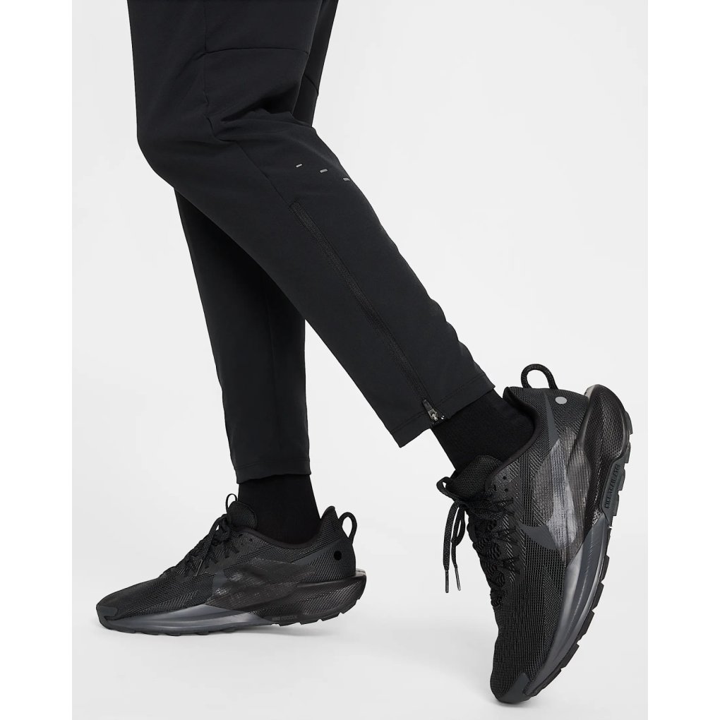 Nike Stride Nike Essential Woven Running Trousers Nike Stride