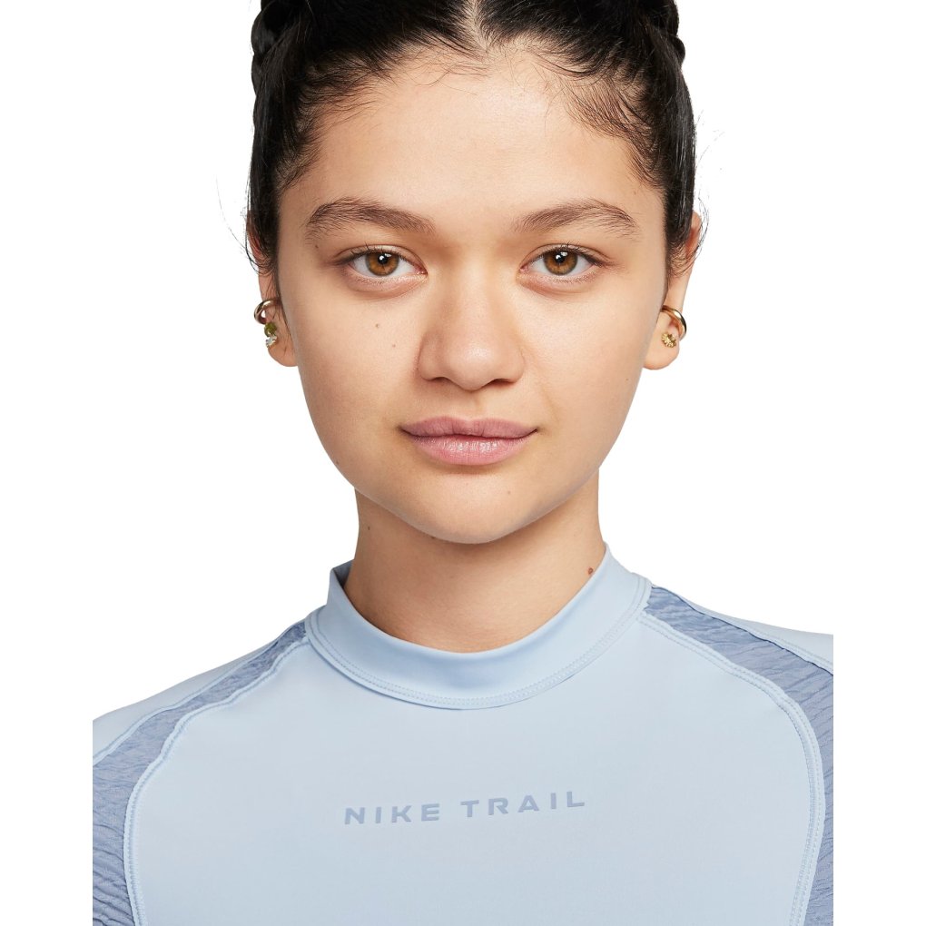 Nike Trail Dri-FIT Long-Sleeve Running Top Women light armory
