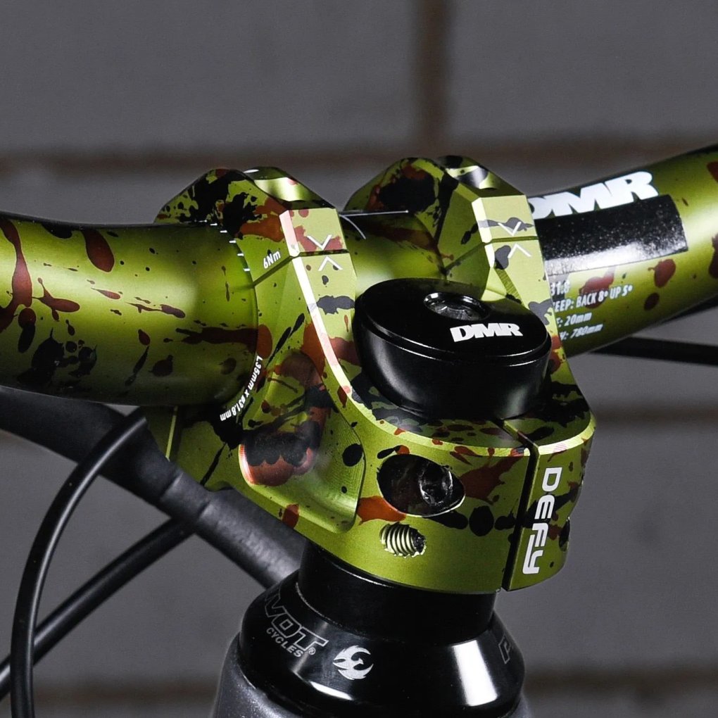 DMR BIKES liquid camo Green 　ステム＆ライザーバー DMR BIKES liquid camo Green ステム＆ライザーバー