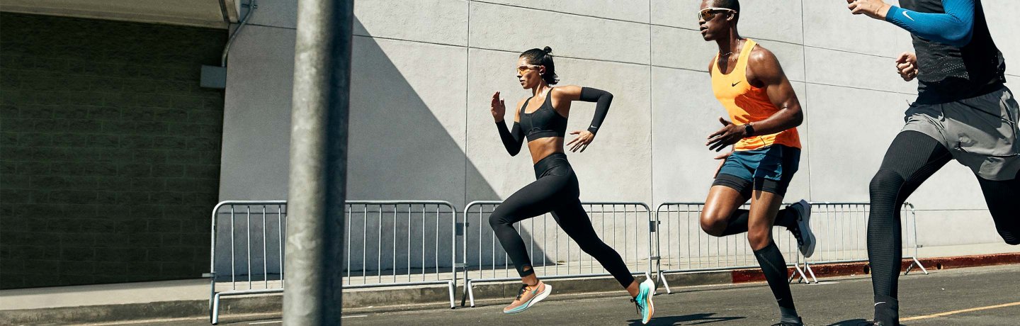 Nike Element Thermal Tights - Mens Running Clothing - Black-Volt