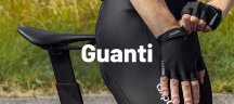 Ciclista con guanti GripGrab