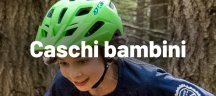 Bambino con casco Giro
