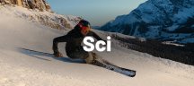 Persona che pratica sci con abbigliamento Falke