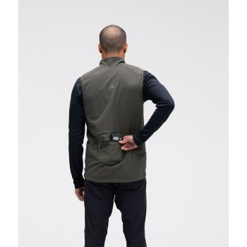 7mesh Chilco Vest Men - Dark Shadow | BIKE24