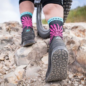 giro-latch-flatpedal-mtb-shoes