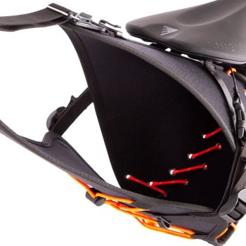 Restrap Saddle Bag - 14L - black/orange | BIKE24