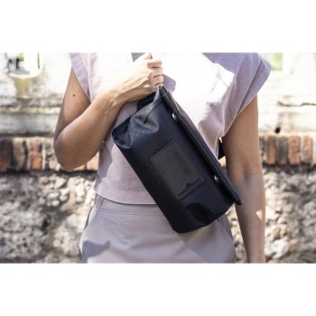 オルトリーブ　メトロスフィア　スリングバッグ　３L ORTLIEB Metrosphere Sling-Bag - 3L - black embossed | BIKE24