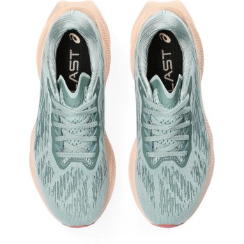 asics womens novablast