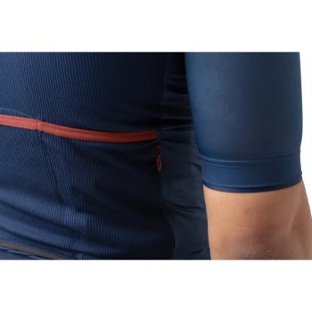women-s-signature-climber-s-