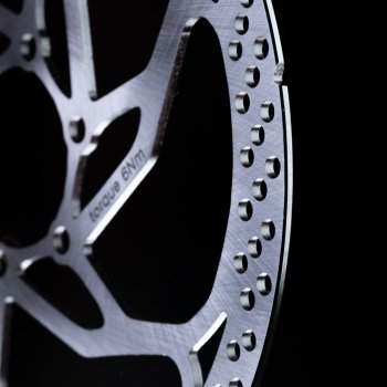 Intend Disc Rotor Intend Blackline Skinny Disque de frein - 6 Trous - 203mm | BIKE24