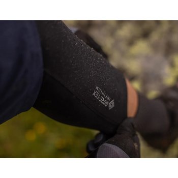 GOREWEAR Shield Kneestukken - black 9900