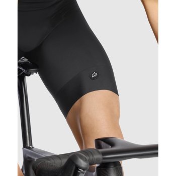 ウェア ASSOS MILLE GTS BIB SHORTS S11 assos-mille-gts-s11-bib-shorts