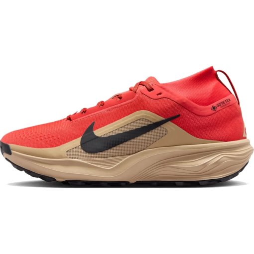Foto de Nike ACG Pegasus GORE-TEX Zapatillas de trail running para hombre - light crimson/linen/black IQ1084-600