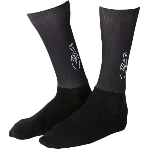 Produktbild von FINGERSCROSSED Aero Logo Fahrradsocken - Schwarz